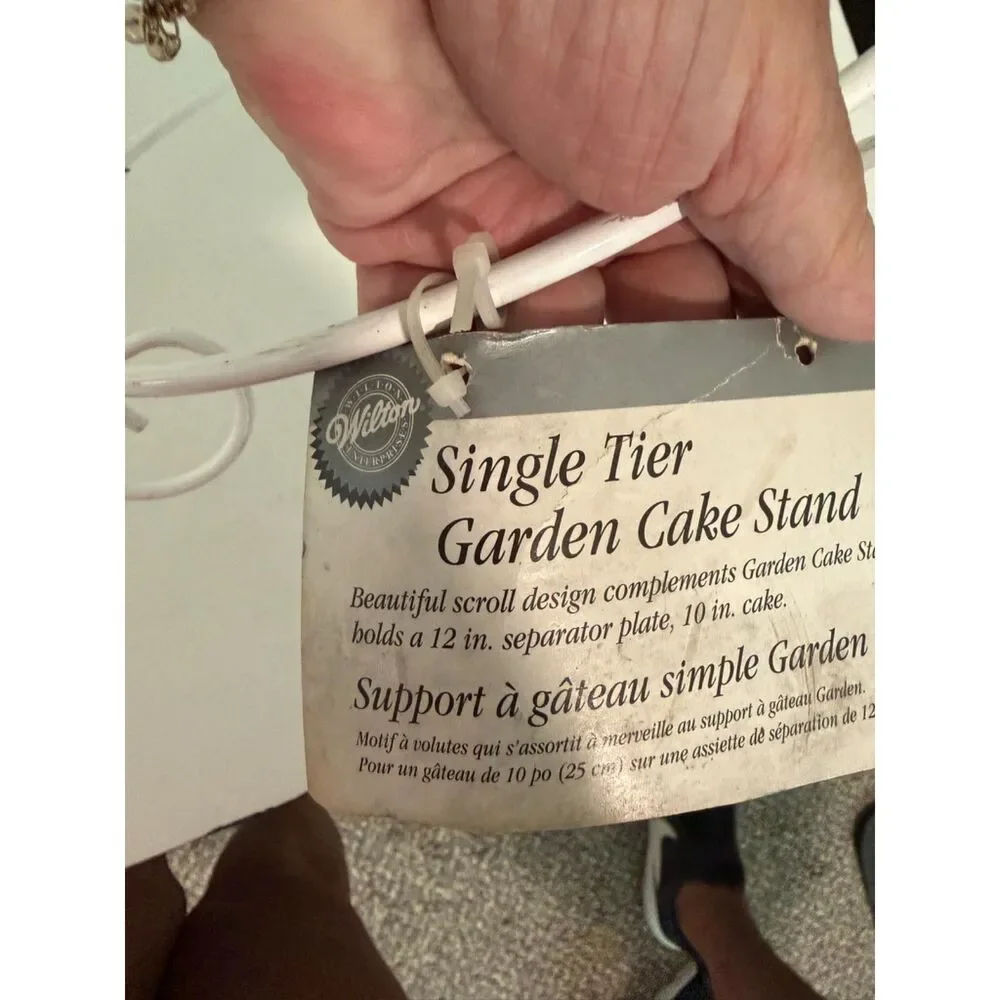 Wilton single tier